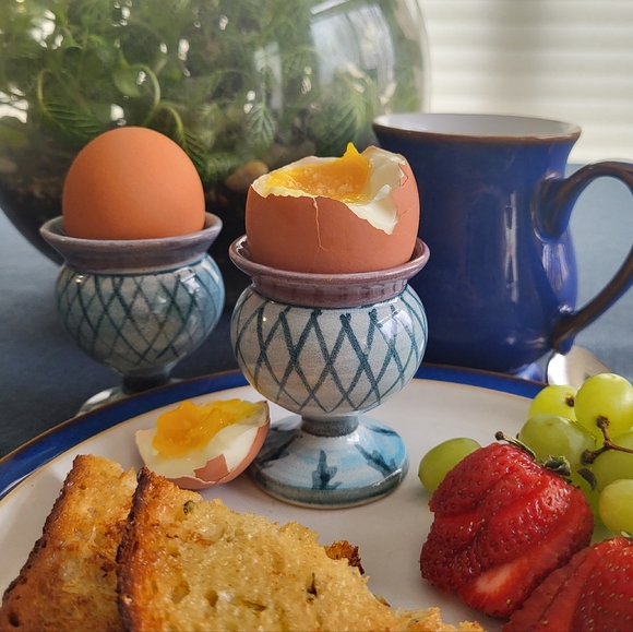 TAIN POTTERY Glenaldie Thistle Egg Cups, Set of 2 - Picture 2 of 6